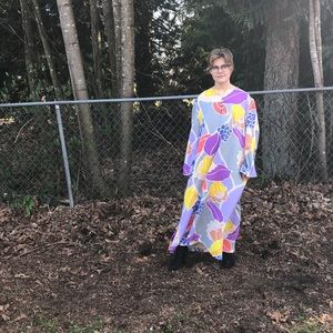 VTG large floral housecoat/dress